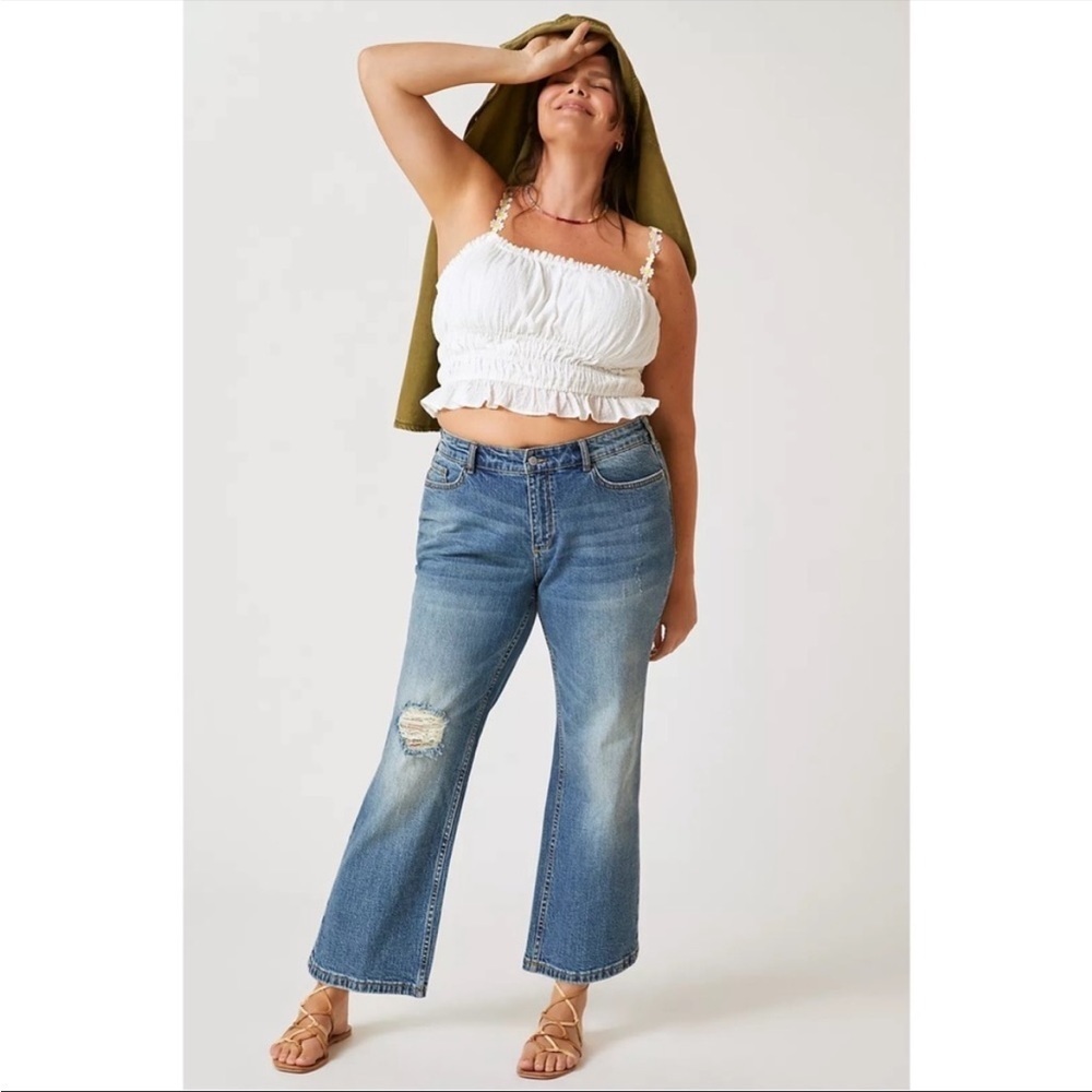 Anthropologie Pilcro Yaya Kick Flare Jeans 32 Tall Plus Distressed Denim NWT - Picture 4 of 15